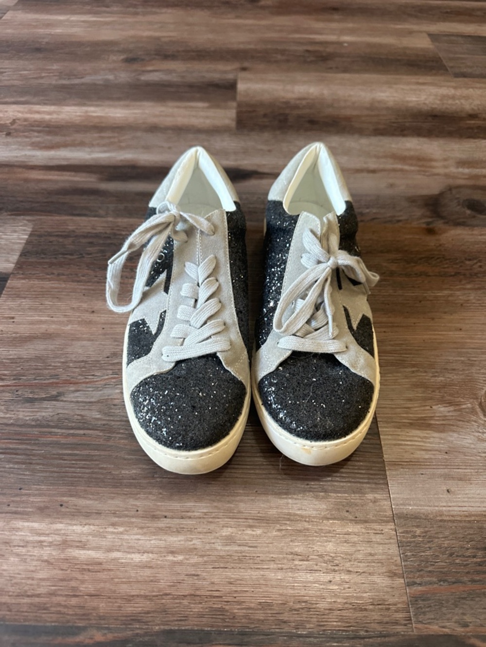 Women’s Glitter Black & Cream Low-Top Lace-Up Sneakers